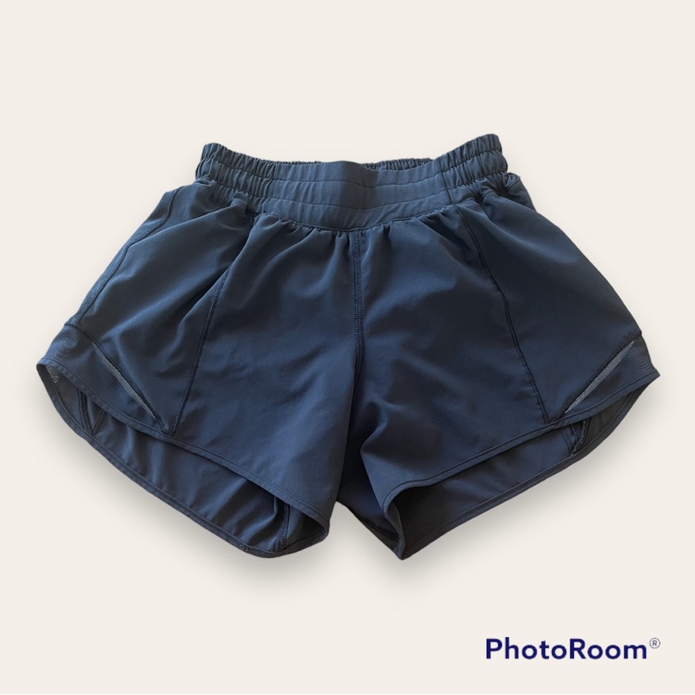Lululemon Athletica Size 2 Black Shorts